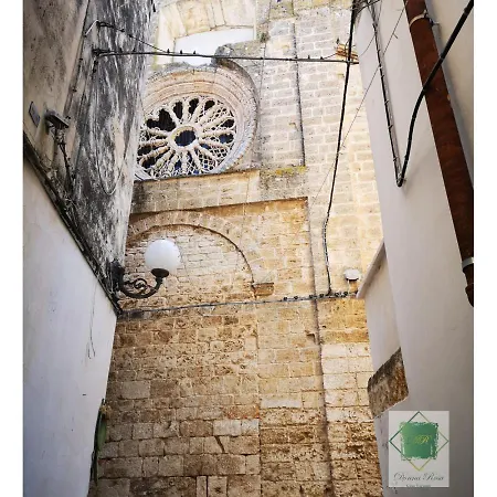 Donna Rosa Carovigno